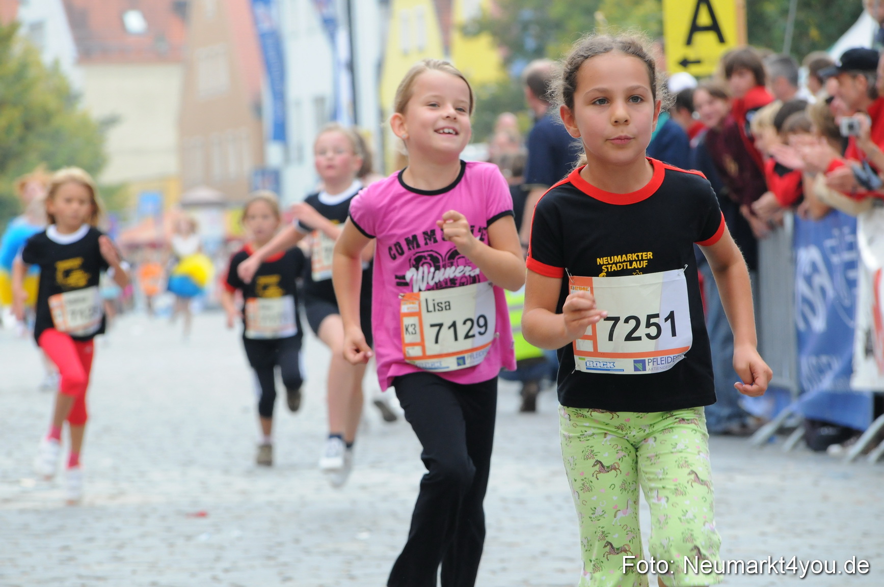 0046 Stadtlauf Neumarkt Bambinilaeufe 200909